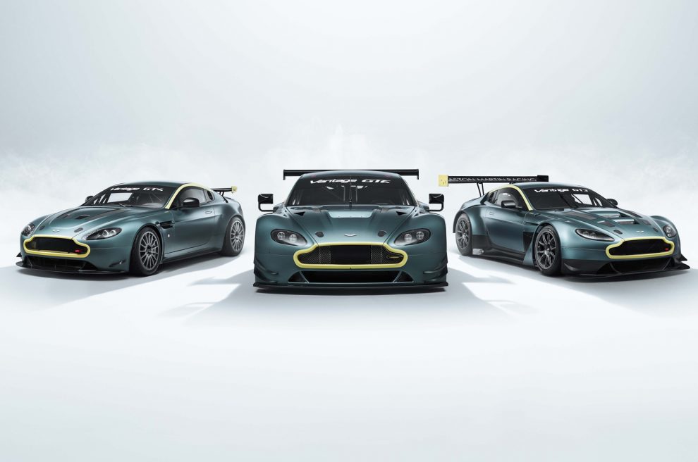 Aston Martin celebra el éxito en las carreras con el trío Vantage Legacy