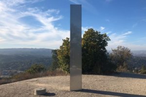 Monolito de Utah: el tercer monolito aparece en California después de los hallazgos en Utah, Rumania