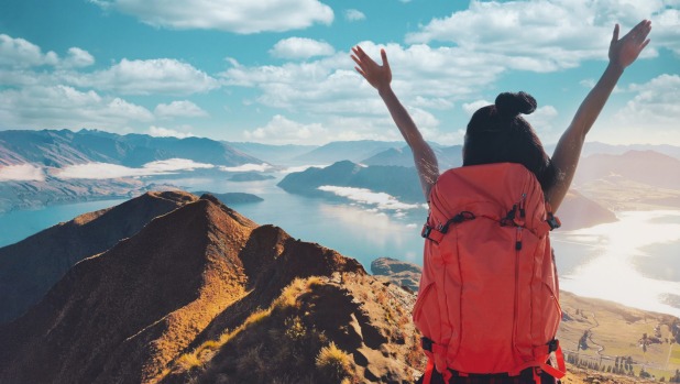 'Bajo la influencia social': Tourism New Zealand apunta a los clichés de Instagram en un nuevo video