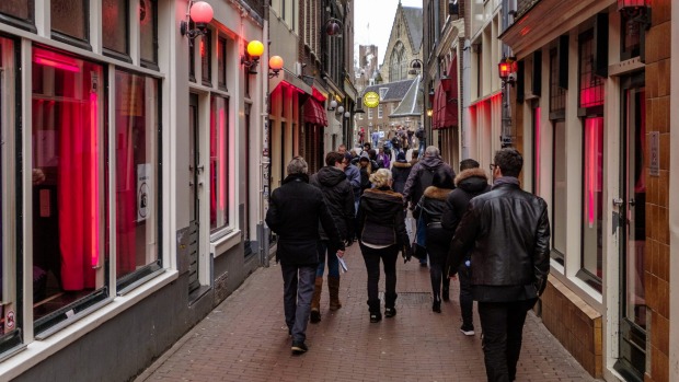 El barrio rojo de Ámsterdam se trasladará del centro de la ciudad