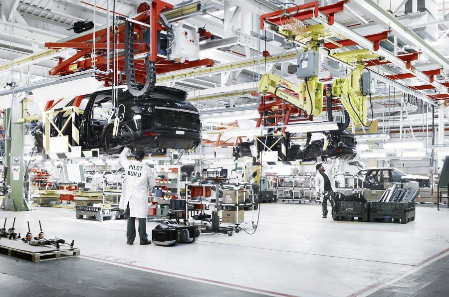 Jaguar Land Rover mantendrá abiertas las fábricas del Reino Unido