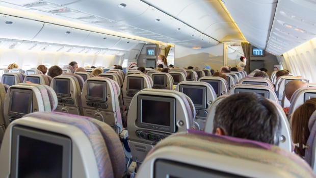 Las aerolíneas estadounidenses quieren prohibir el alcohol por el mal comportamiento de los pasajeros
