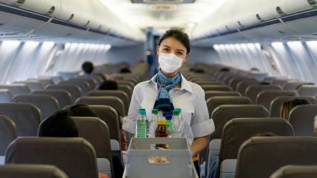Las cuatro cosas que los asistentes de vuelo quieren que sepas cuando viajes de nuevo