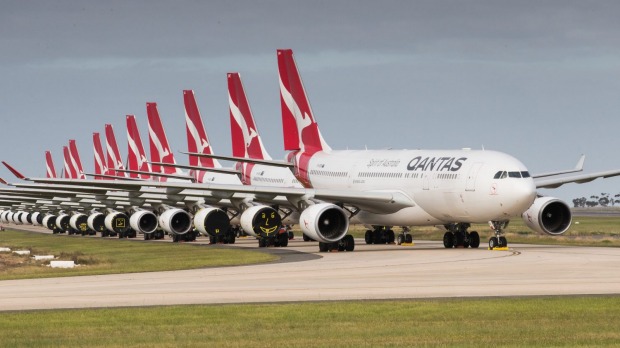 Qantas ha reducido el número de vuelos a menos del 40% de los niveles prepandémicos debido a bloqueos y fronteras ...