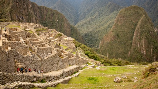 Intrepid brindará sesiones educativas, transporte y alojamiento para los porteadores de trekking en Perú para que puedan acceder ...