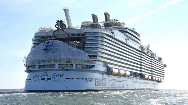 Wonder of the Seas debutará con un tonelaje bruto de 214.873, tendrá 362 metros de largo, con una capacidad máxima de 6988 invitados, ...