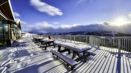 Mount Hotham.  Ha sido una temporada de parada / inicio para las estaciones de esquí de Victoria debido a bloqueos.